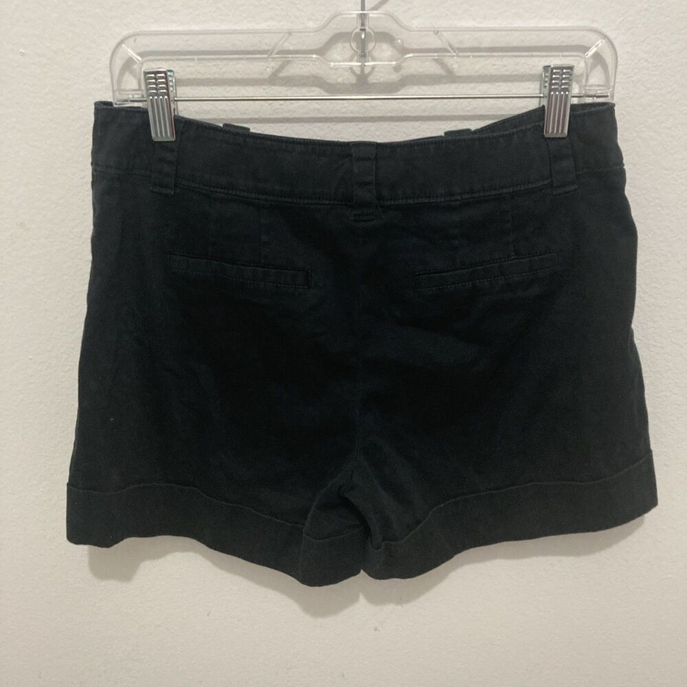 WHITE HOUSE BLACK MARKET black flat front mid rise shorts 6 - Picture 5 of 7